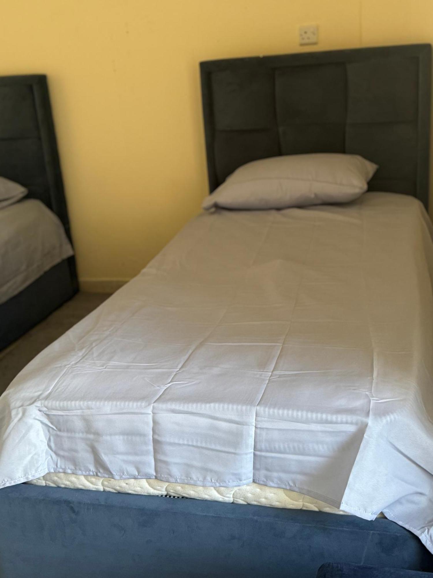 Appartement Provis à Charjah Extérieur photo